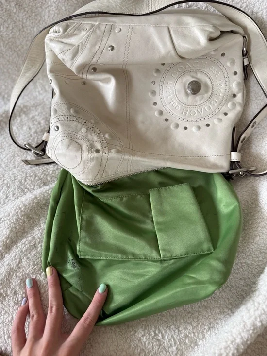 Y2K Vintage Coach Studded Embossed Leather Duffle Hobo Shoulder Bag Ivory F16178 - Picture 10 of 13